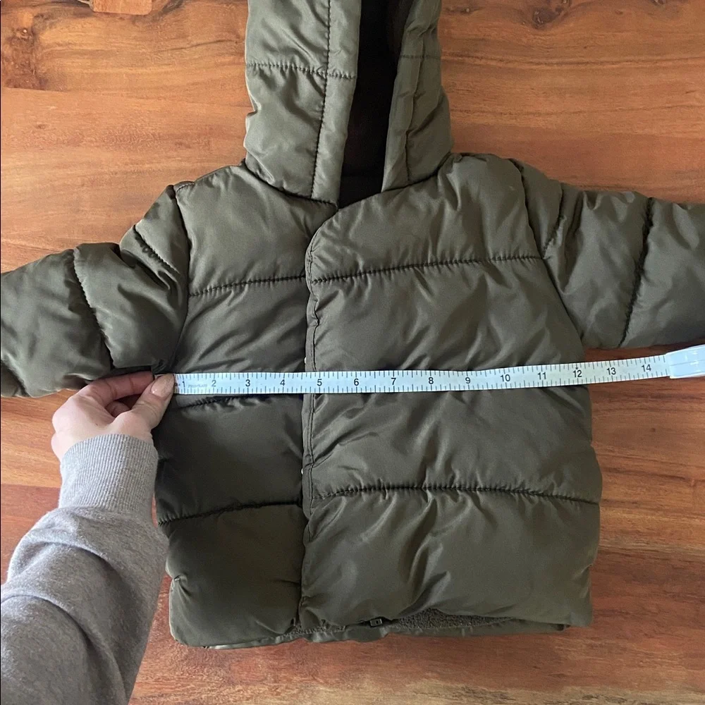 Old Navy baby hooded dino puffer coat dinosaur army green jacket 12-18 months